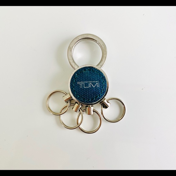 tumi multi valet key fob